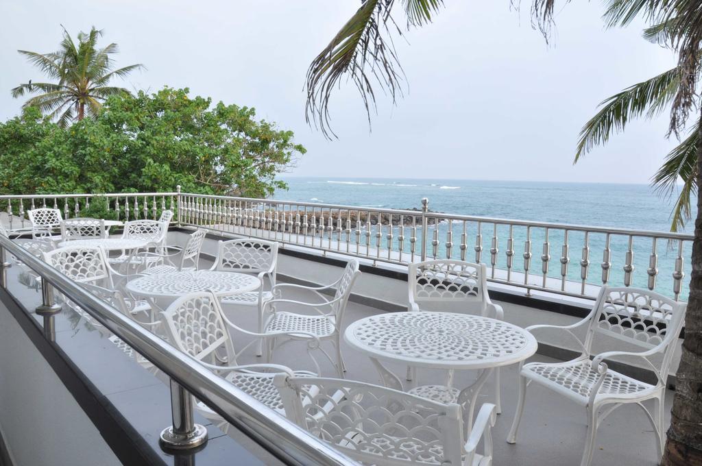 Goviyapana Beach Hotel Ahangama Room photo